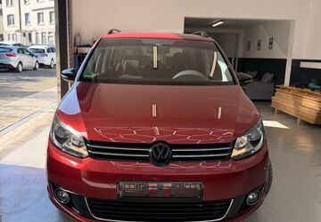 VW Touran 156.000 km 10.299 &euro; Lüdenscheid 58513