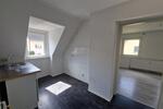 Dachgeschoßwohnung Werdohl - 3 Zimmer, 63 m&sup2;, 320&euro; | Angebot:26663117