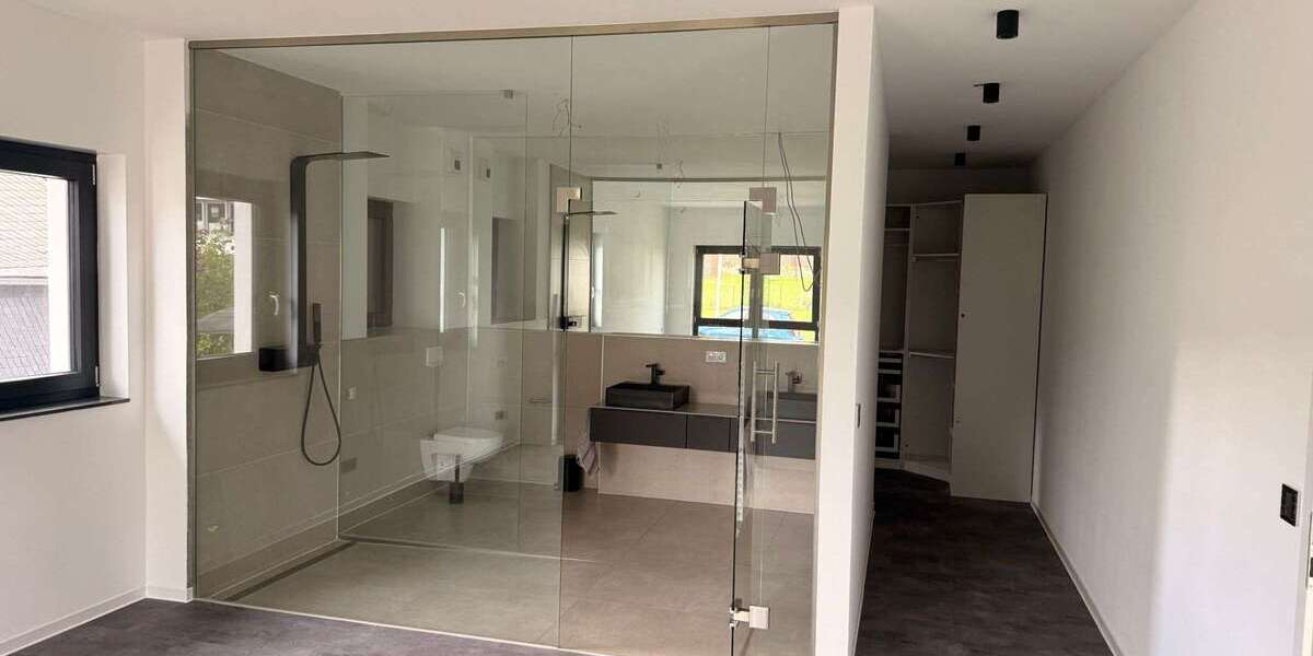Etagenwohnung Meinerzhagen - 5 Zimmer, 216 m&sup2;, 2.100&euro; | Angebot:26730044