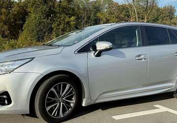 Toyota Avensis 208.800 km 6.750 &euro; Plettenberg, Stadt 58840
