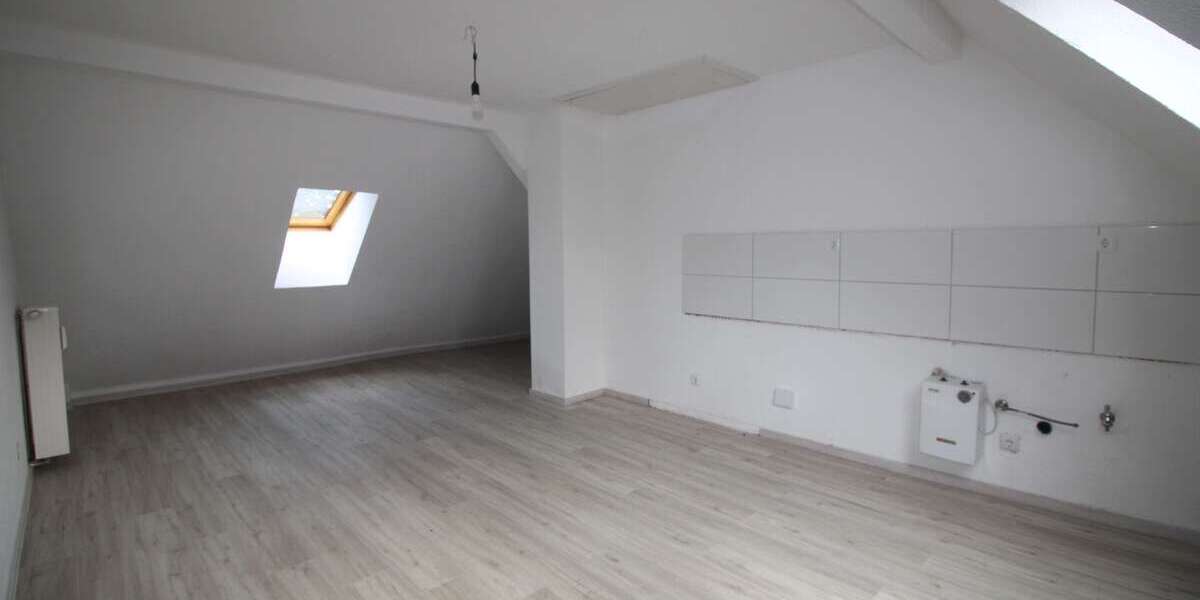 Etagenwohnung Lüdenscheid Tinsberg - 2 Zimmer, 46 m&sup2;, 270&euro; | Angebot:27323644