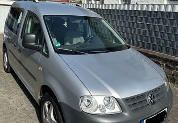 VW Caddy 81.043 km 9.450 &euro; Bergneustadt 51702